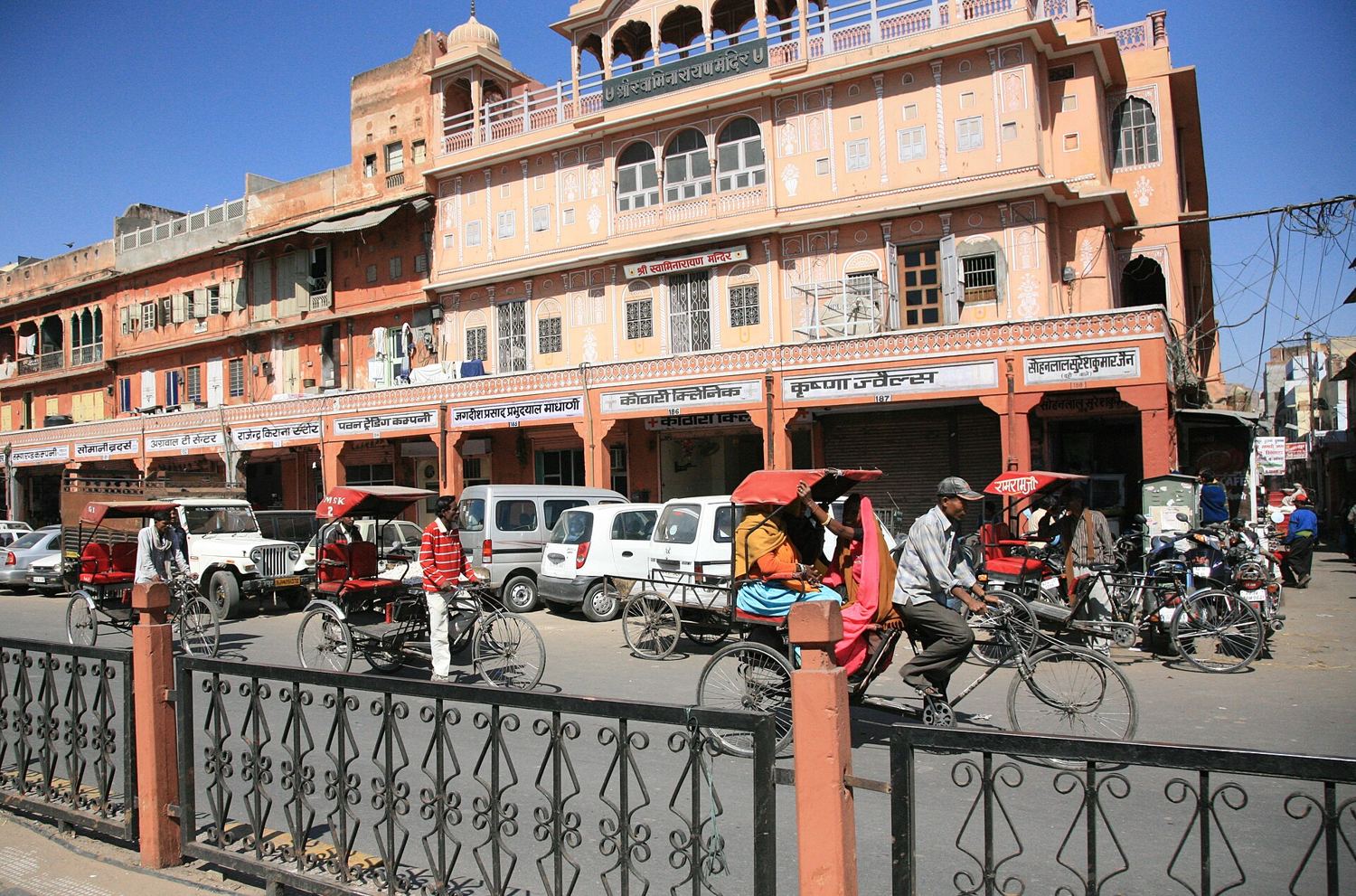 Streets of Jaipur from the car